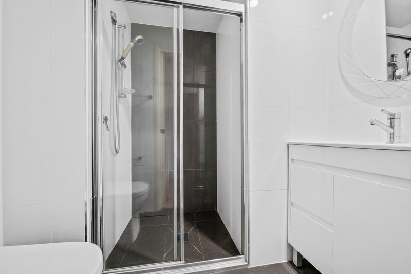 Photo - 215/12 Fourth Avenue, Blacktown NSW 2148 - Image 5