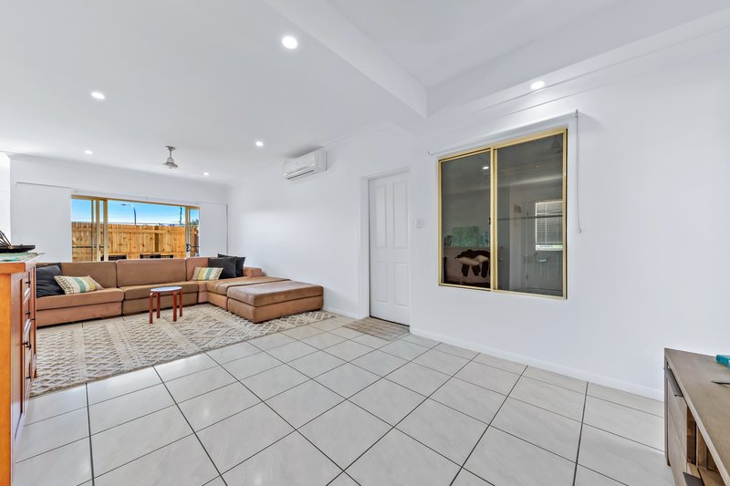 Photo - 2/152 Shute Harbour Road, Cannonvale QLD 4802 - Image 9