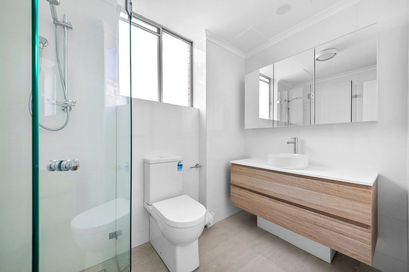 Photo - 21/52 The Crescent, Dee Why NSW 2099 - Image 4