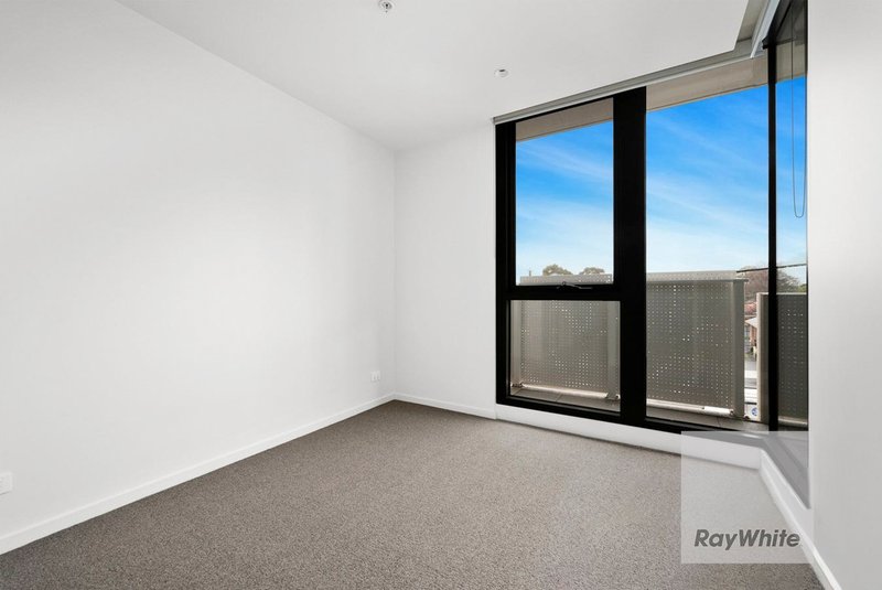 Photo - 215/21 Plenty Road, Bundoora VIC 3083 - Image 4