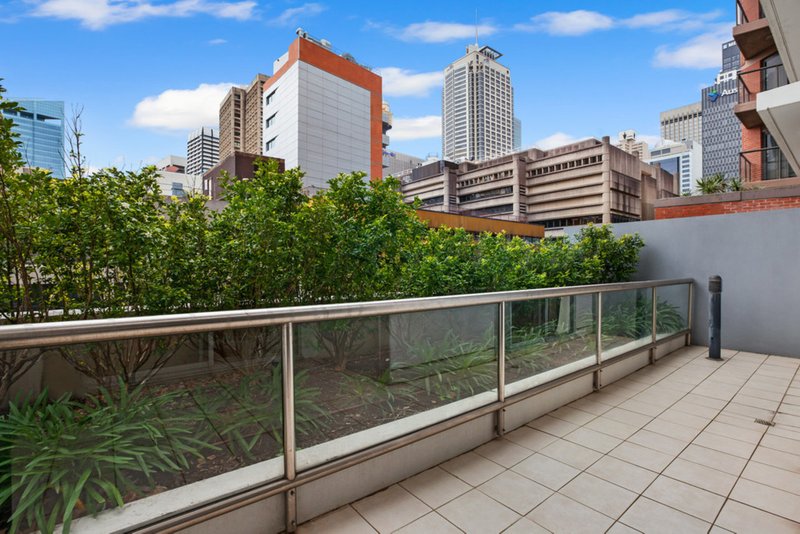 Photo - 215/298 Sussex Street, Sydney NSW 2000 - Image 2