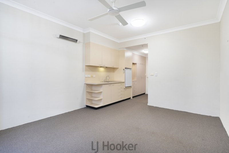 Photo - 215/3 Violet Town Road, Mount Hutton NSW 2290 - Image 4