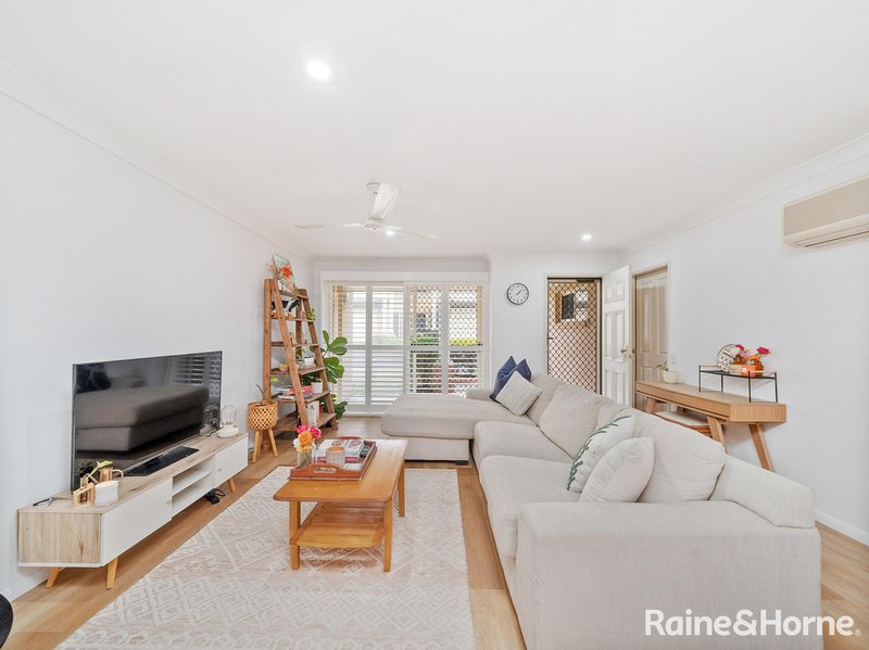 Photo - 2/154 Albany Creek Road, Aspley QLD 4034 - Image 1
