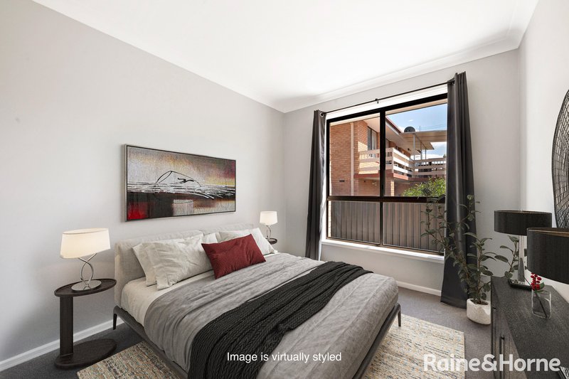 Photo - 2/155 Carwoola Street, Queanbeyan East NSW 2620 - Image 5