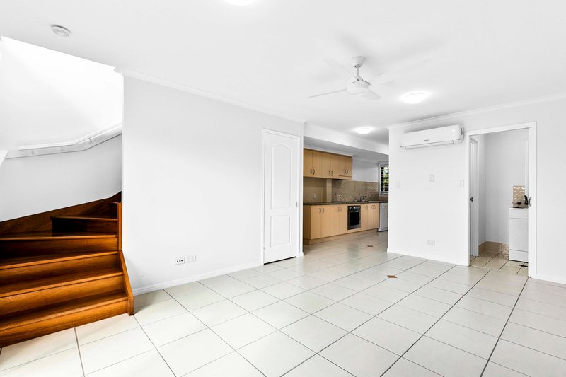 Photo - 21/56-58 Main Street, Pialba QLD 4655 - Image 6