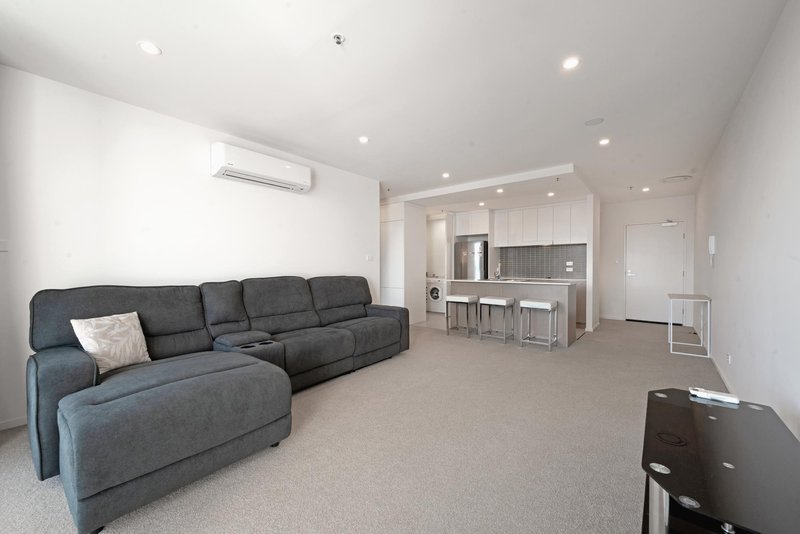 Photo - 215/7 Irving Street, Phillip ACT 2606 - Image 3