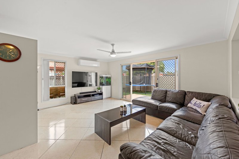 Photo - 2/157 Whiting Street, Labrador QLD 4215 - Image 3