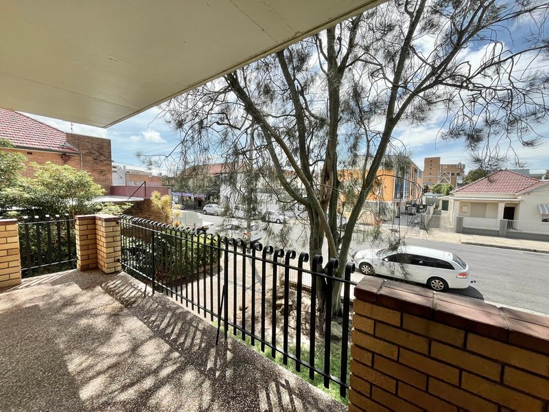 Photo - 2/158 Beaumont Street, Hamilton NSW 2303 - Image 9