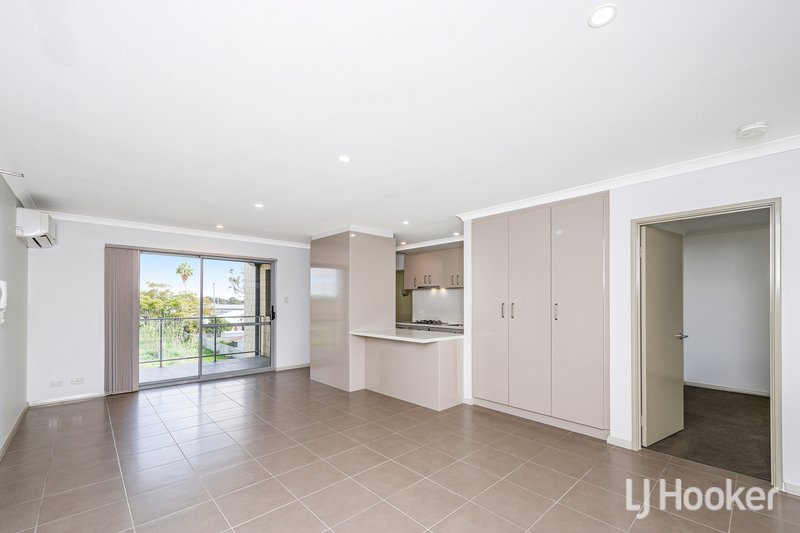 Photo - 215/9 Central Terrace, Beckenham WA 6107 - Image 2