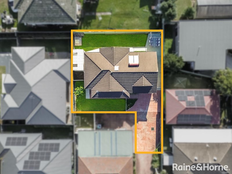 Photo - 215A Carpenter Street, St Marys NSW 2760 - Image 12