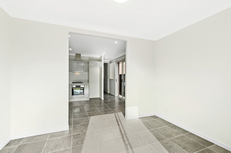 Photo - 215a Dalmatia Avenue, Edmondson Park NSW 2174 - Image 4