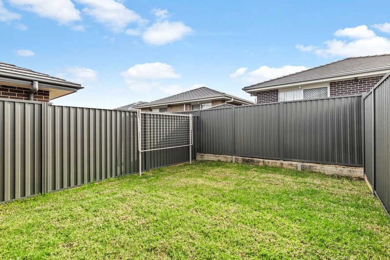 Photo - 215a Dalmatia Avenue, Edmondson Park NSW 2174 - Image 8