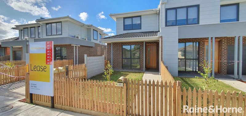 2/16-18 Curtin Street, St Albans VIC 3021