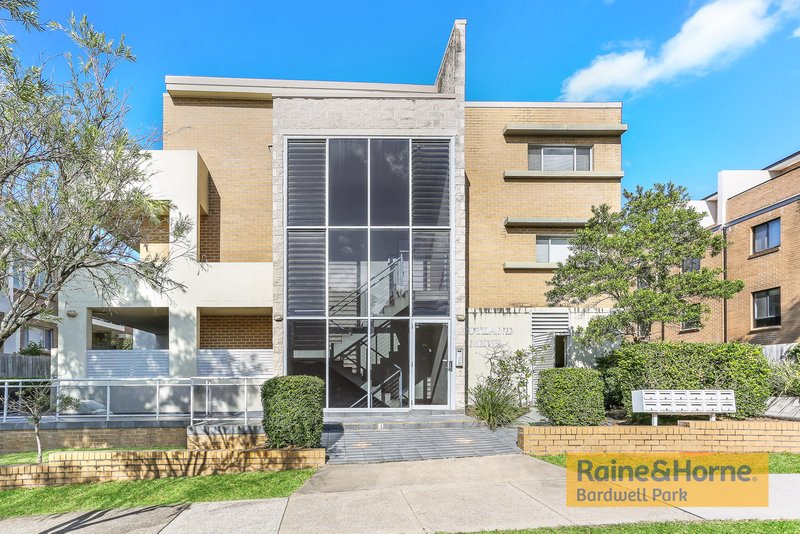 Photo - 2/16-18 Rutland Street, Allawah NSW 2218 - Image 2