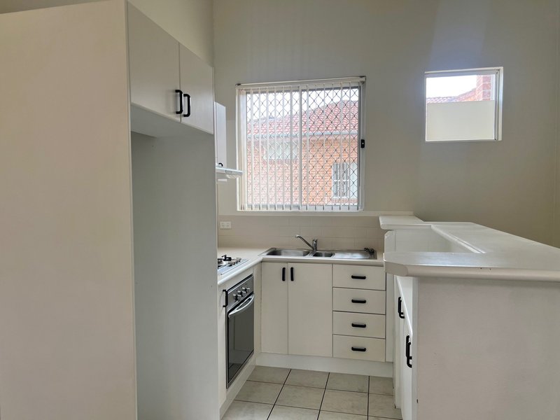 Photo - 2/16-20 Swete Street, Lidcombe NSW 2141 - Image 2