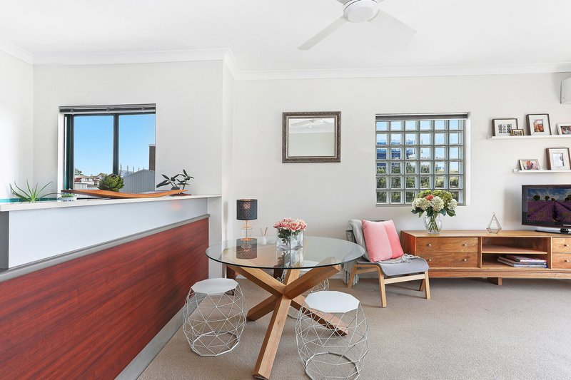 Photo - 21/6-8 Jarrett Street, Leichhardt NSW 2040 - Image 3