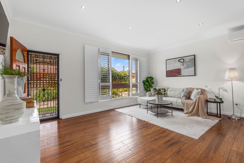 Photo - 2/16 Albert Street, Bexley NSW 2207 - Image 4