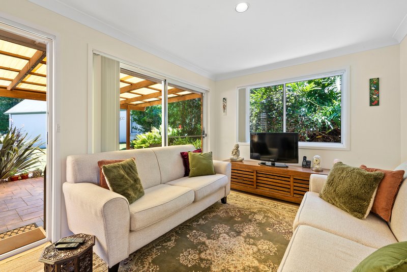 Photo - 2/16 Augusta Place, Mollymook Beach NSW 2539 - Image 4