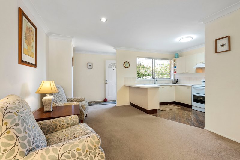 Photo - 2/16 Augusta Place, Mollymook Beach NSW 2539 - Image 8