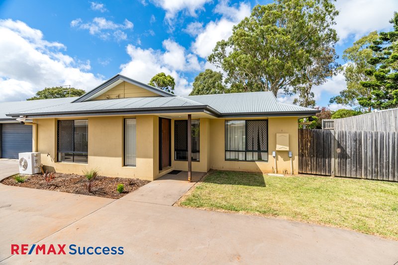 Photo - 2/16 Barwick Court, Wilsonton Heights QLD 4350 - Image 12