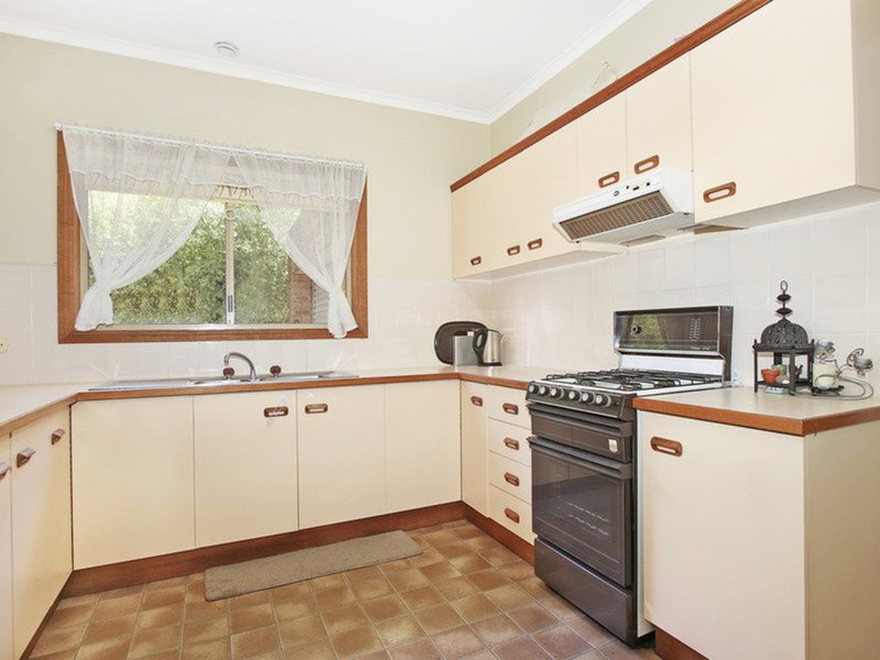 Photo - 2/16 Benson Street, Benalla VIC 3672 - Image 2