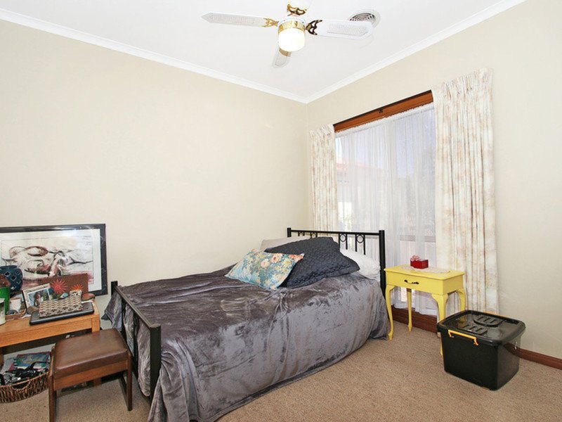 Photo - 2/16 Benson Street, Benalla VIC 3672 - Image 7