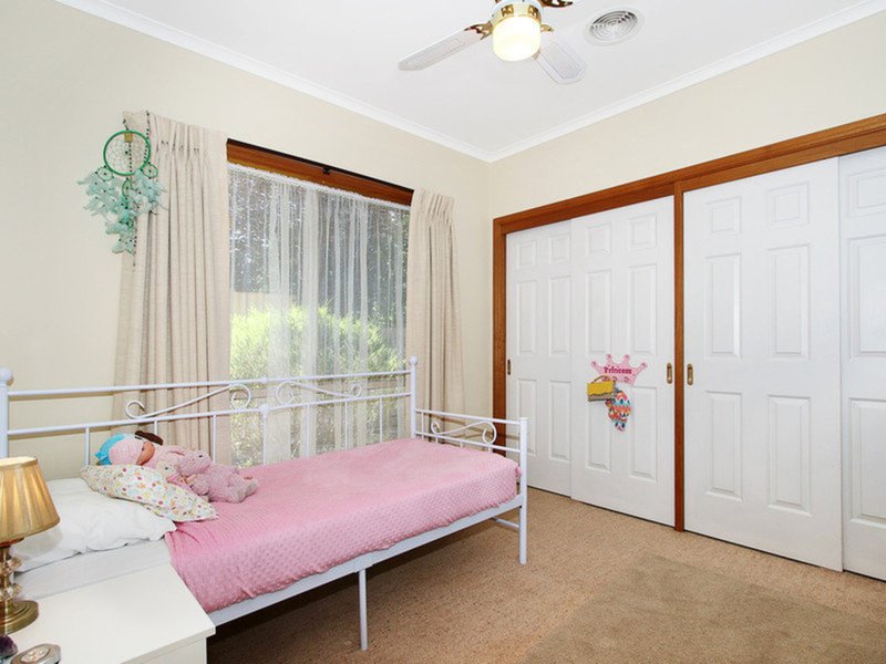 Photo - 2/16 Benson Street, Benalla VIC 3672 - Image 8