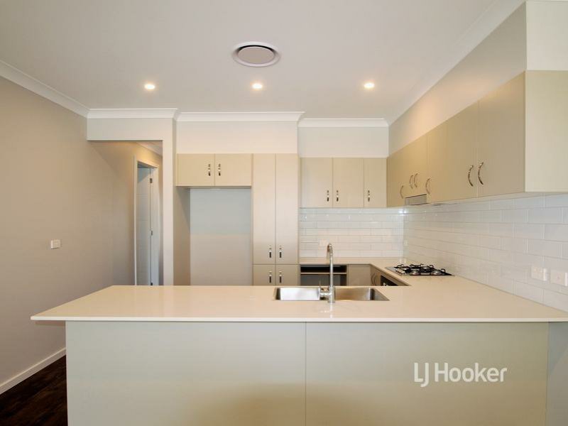 Photo - 2/16 Bexhill Avenue, Sussex Inlet NSW 2540 - Image 5