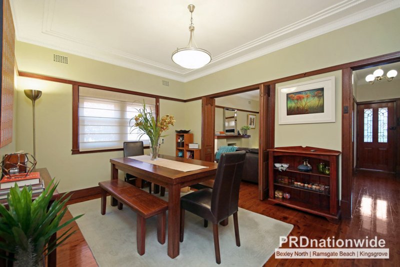 Photo - 216 Bexley Road, Earlwood NSW 2206 - Image 3