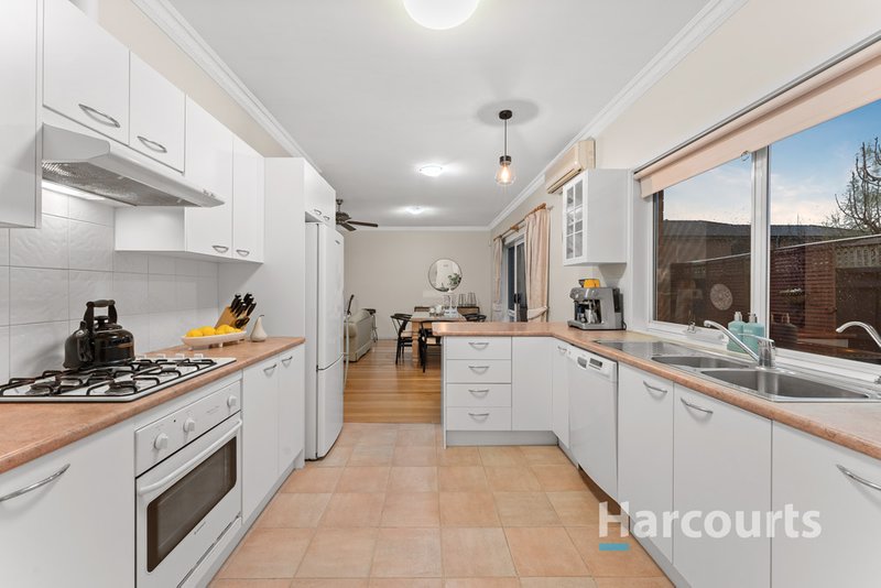 Photo - 2/16 Bishop Street, Oakleigh VIC 3166 - Image 2