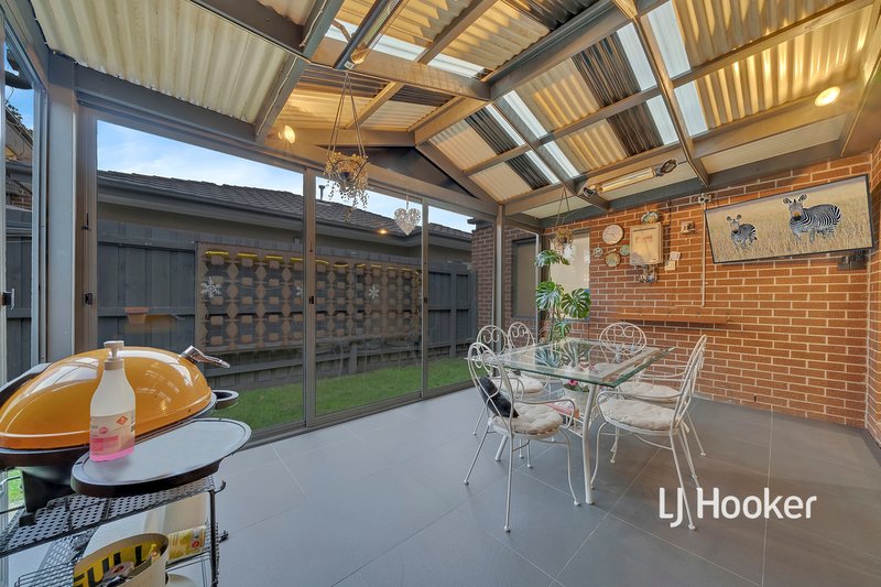 Photo - 2/16 Bride Avenue, Hampton Park VIC 3976 - Image 11