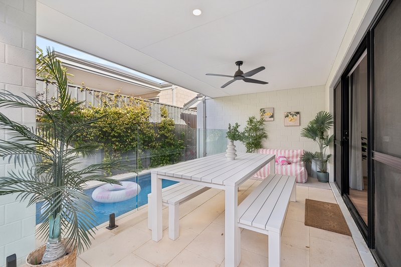 Photo - 216 Bridgewater Drive, Kallaroo WA 6025 - Image 12