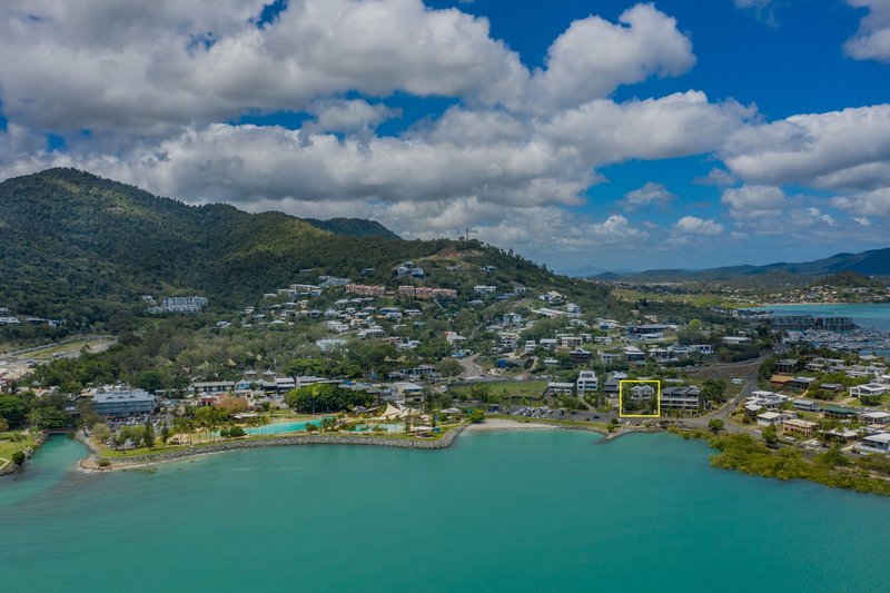 Photo - 2/16 Broadwater Avenue, Airlie Beach QLD 4802 - Image 13