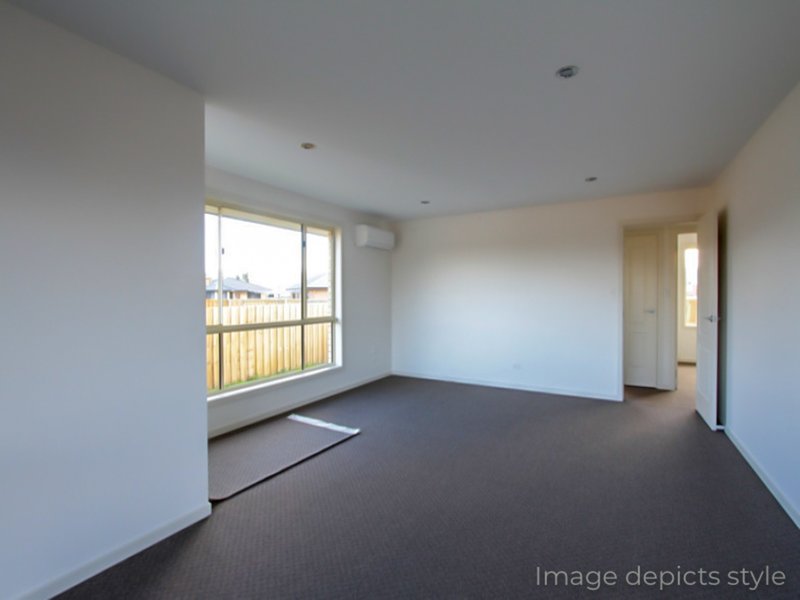 2/16 Brooke Street, Brighton TAS 7030