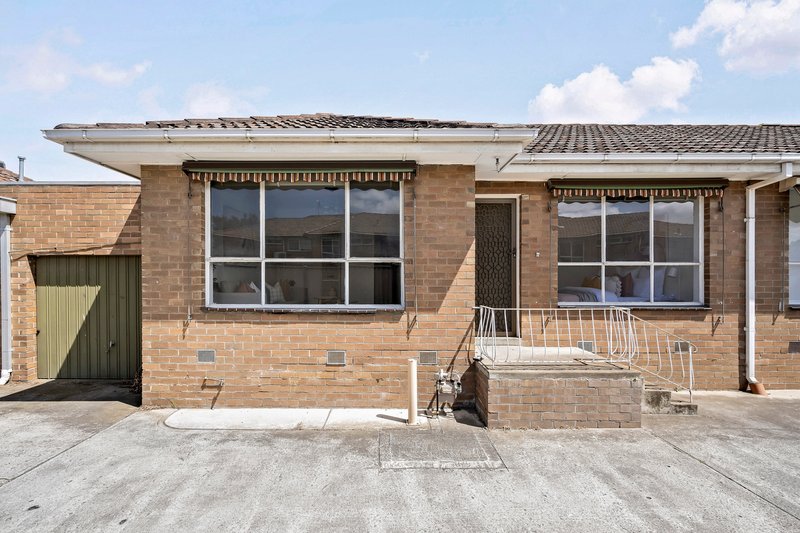 2/16 Carmichael Street, West Footscray VIC 3012