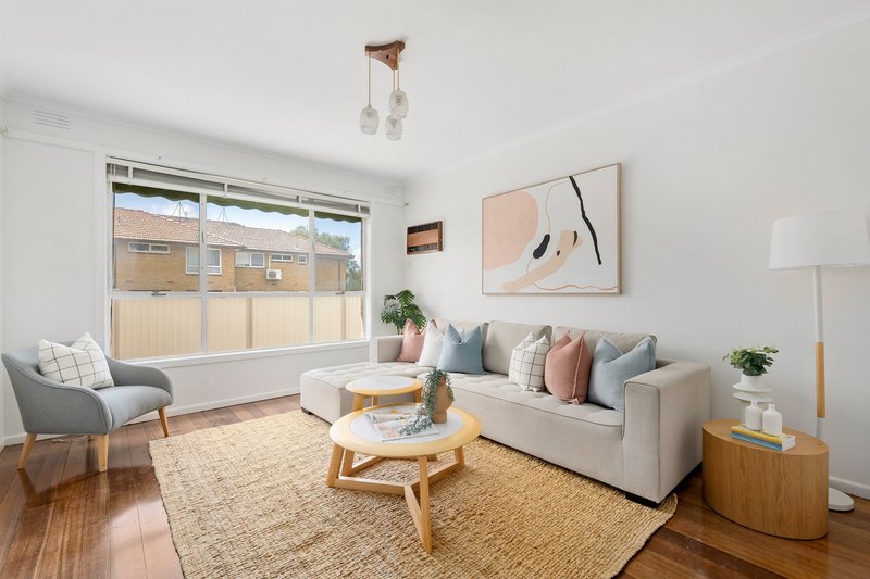 Photo - 2/16 Carmichael Street, West Footscray VIC 3012 - Image 3