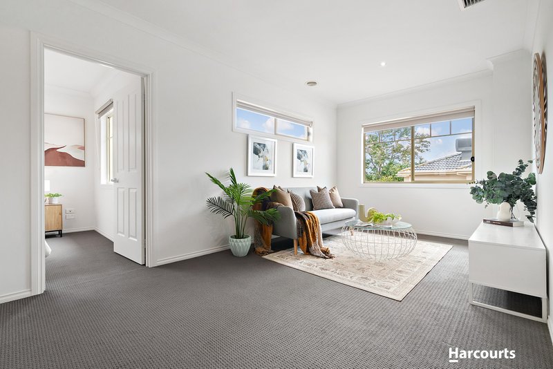 Photo - 2/16 Churchill Avenue, Chadstone VIC 3148 - Image 5