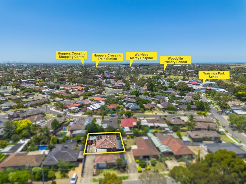 Photo - 2/16 Claremont Crescent, Hoppers Crossing VIC 3029 - Image 11