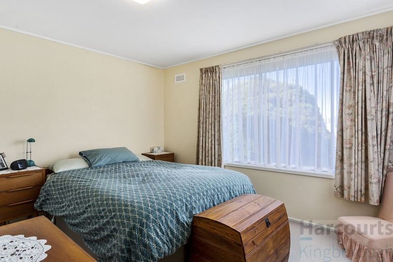 Photo - 216 Clarence Street, Howrah TAS 7018 - Image 9