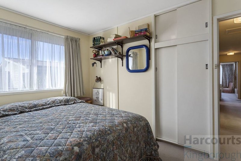 Photo - 216 Clarence Street, Howrah TAS 7018 - Image 11