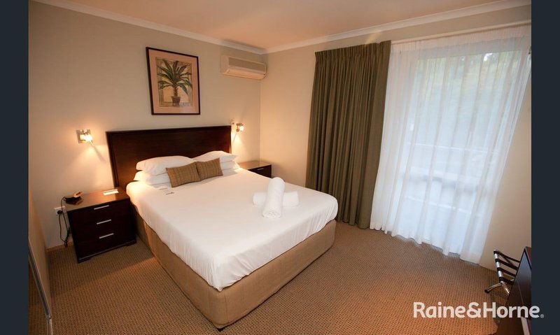 Photo - 216 Coral Coast Drive, Palm Cove QLD 4879 - Image 6