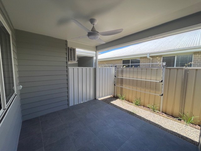 Photo - 2/16 Forrest Street, Pittsworth QLD 4356 - Image 10