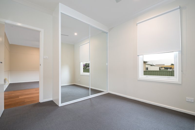 Photo - 2/16 Heininger Street, Dapto NSW 2530 - Image 5