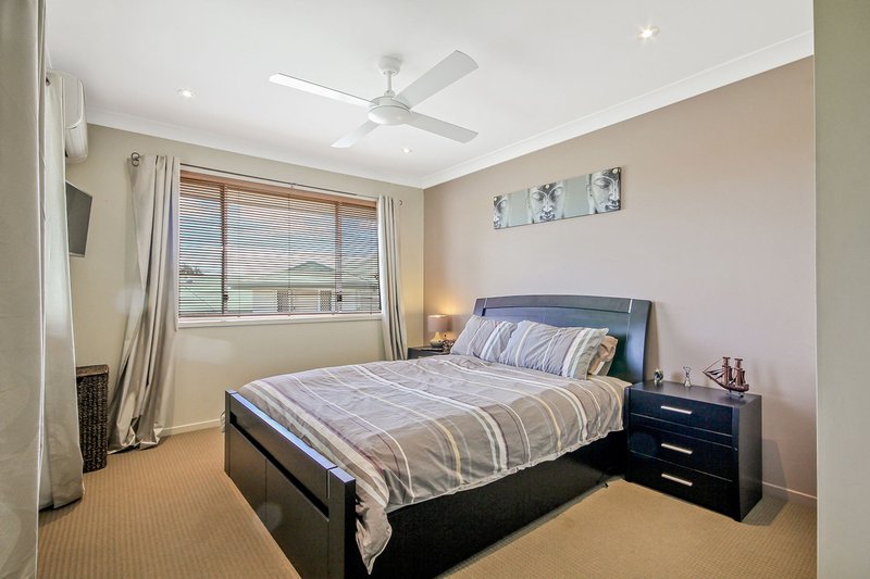 Photo - 2/16 Hill Crescent, Carina Heights QLD 4152 - Image 7