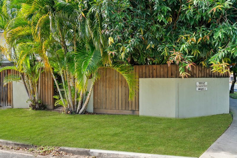 Photo - 2/16 Hilton Terrace, Tewantin QLD 4565 - Image 7