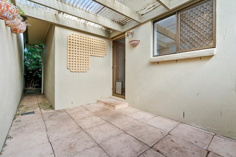 Photo - 2/16 Hilton Terrace, Tewantin QLD 4565 - Image 9