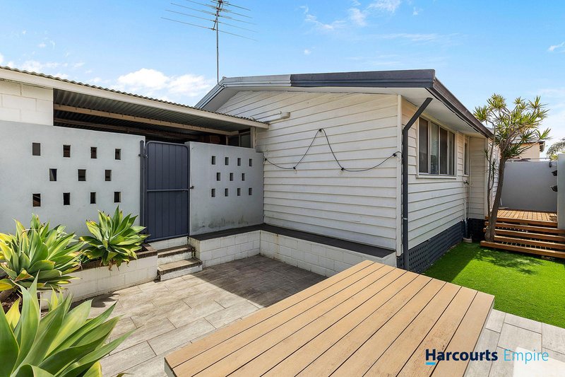 Photo - 216 Holbeck Street, Doubleview WA 6018 - Image 13