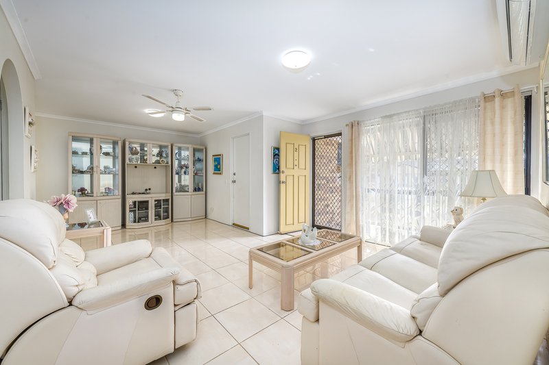 Photo - 2/16 Kangaroo Avenue, Coombabah QLD 4216 - Image 3