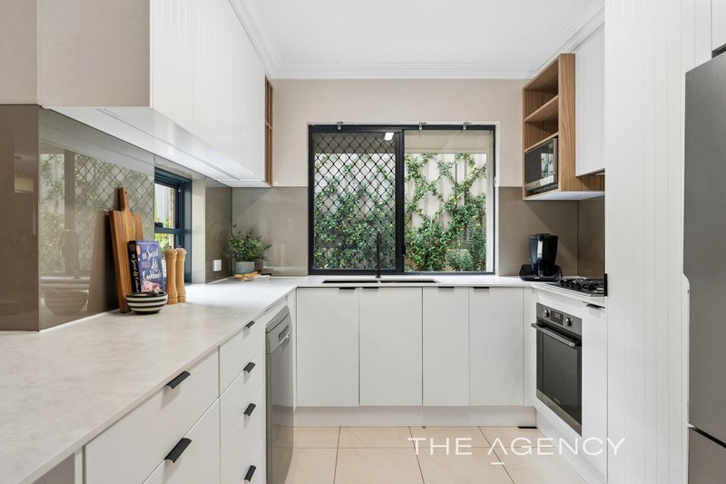 Photo - 2/16 Kinsella Street, Joondanna WA 6060 - Image 9