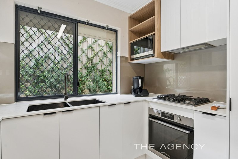 Photo - 2/16 Kinsella Street, Joondanna WA 6060 - Image 10